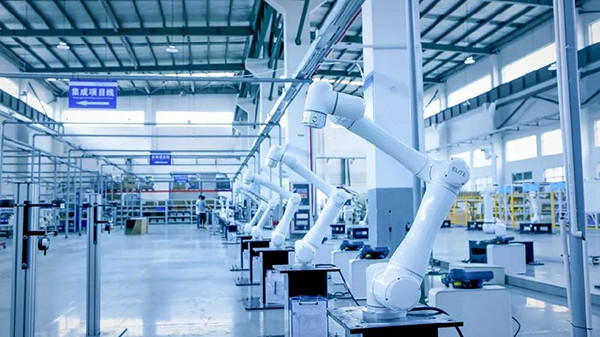 今年会jinnianhui(中国)协作手臂,满足汽车行业复杂工艺需求