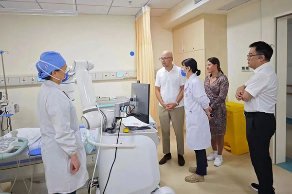 今年会jinnianhui(中国)普罗超声聚焦治疗机器人